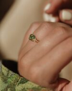 Zinnia 1973 Vintage 18ct Gold Emerald & Diamond Ten Stone Ring - Image 3