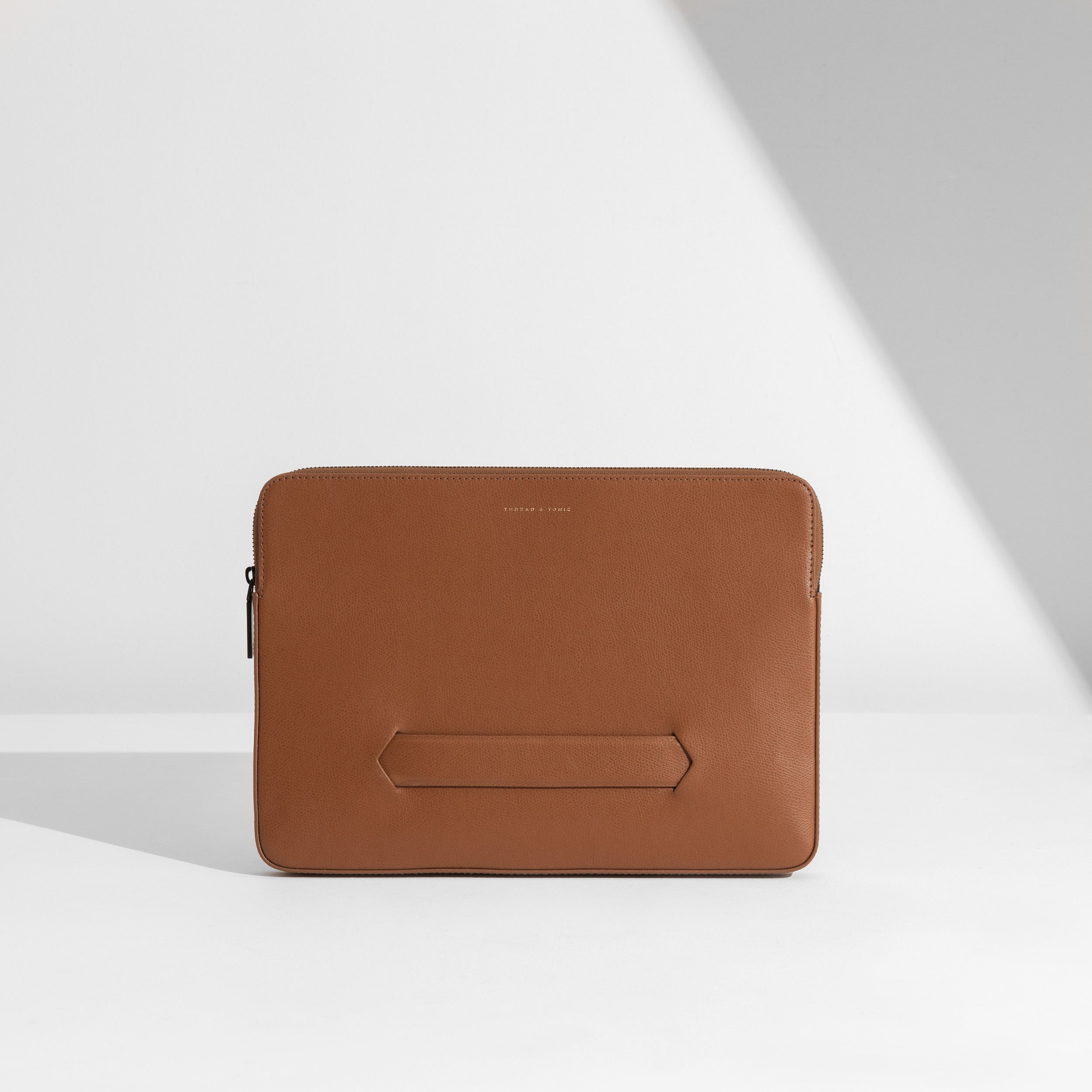 Thread_Tonic_Ecom_Front_Back_LR13.jpg THE LAPTOP SLEEVE - 14" - Image 1