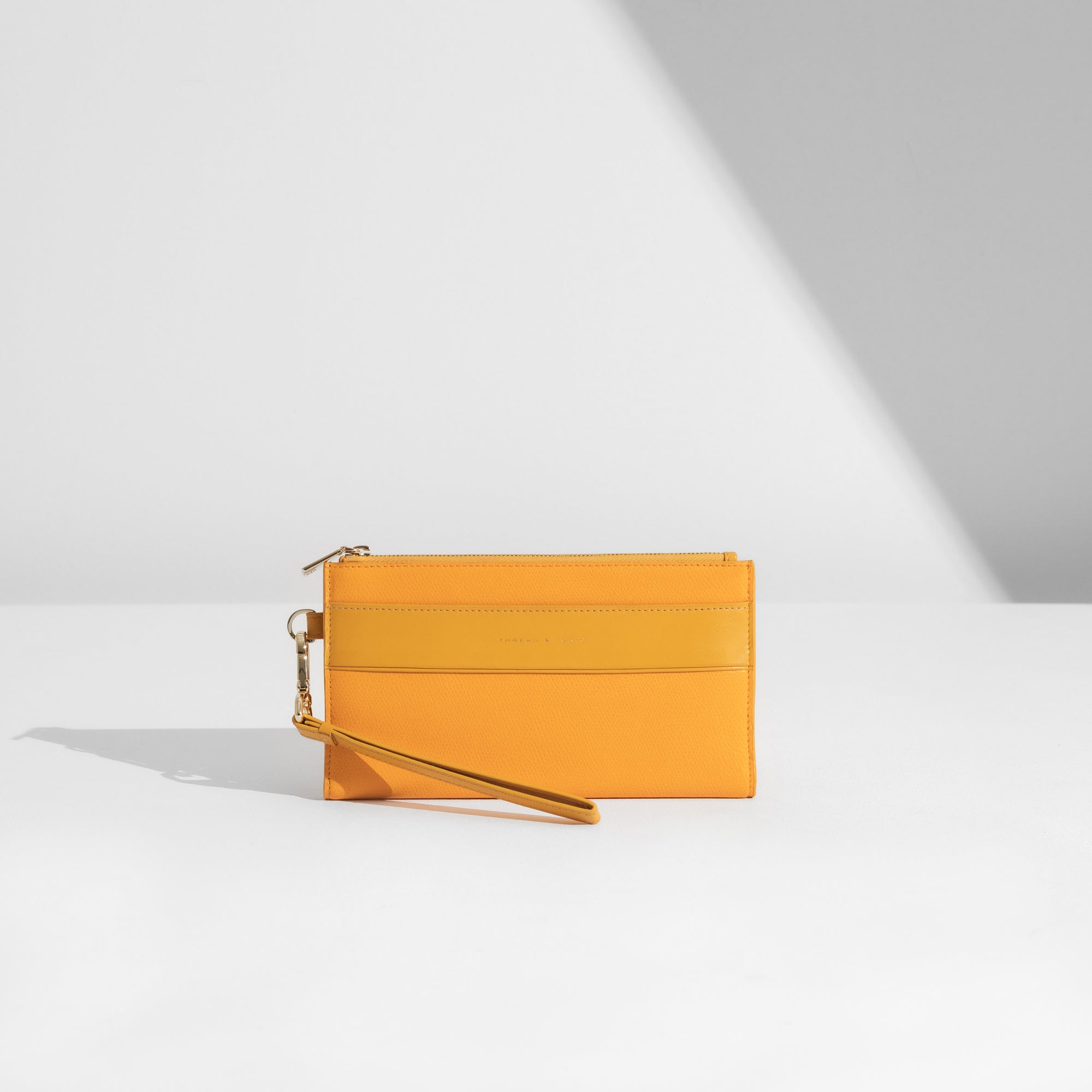 Thread_Tonic_Ecom_Front_Back__HR35.jpg THE WRISTLET - Image 1